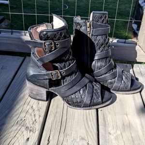 RESERVED FOR LAYLED27